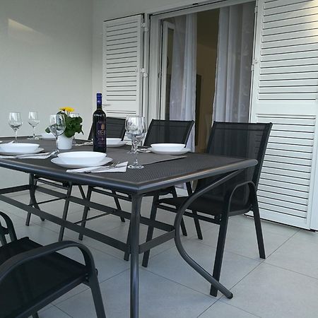 Holiday Home Bajlo Apartment With Three Bedrooms Zára Kültér fotó