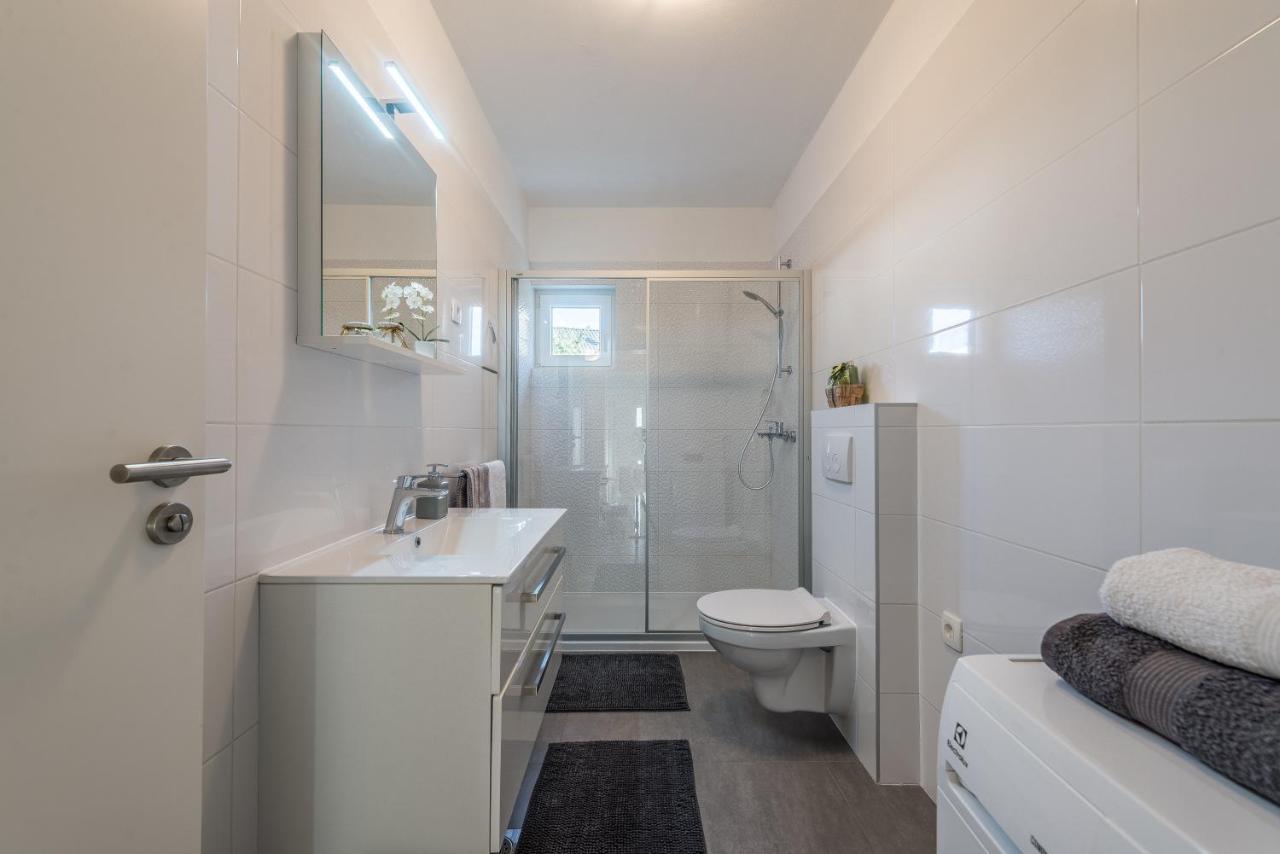 Holiday Home Bajlo Apartment With Three Bedrooms Zára Kültér fotó